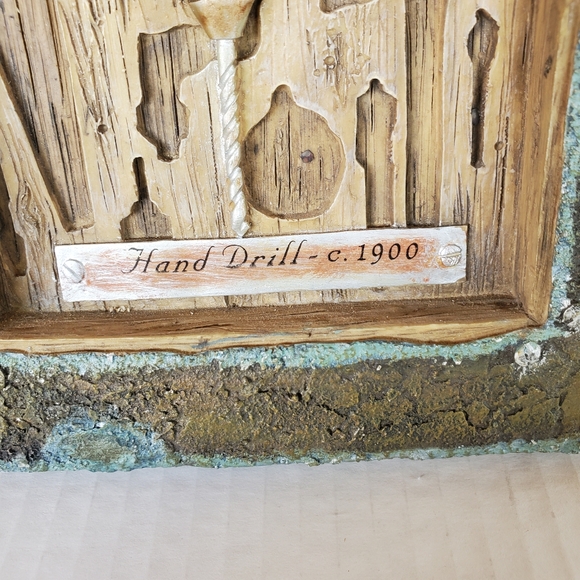 Vintage Russ Tool Box Treasures Wall Hanging Hand Drill - C . 1900 Resin Plaque - Picture 3 of 9